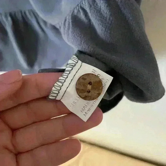 Anrabess Linen Top - Picture 5 of 7